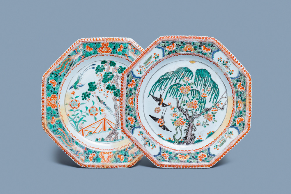 A pair of large Chinese octagonal famille verte dishes, Kangxi